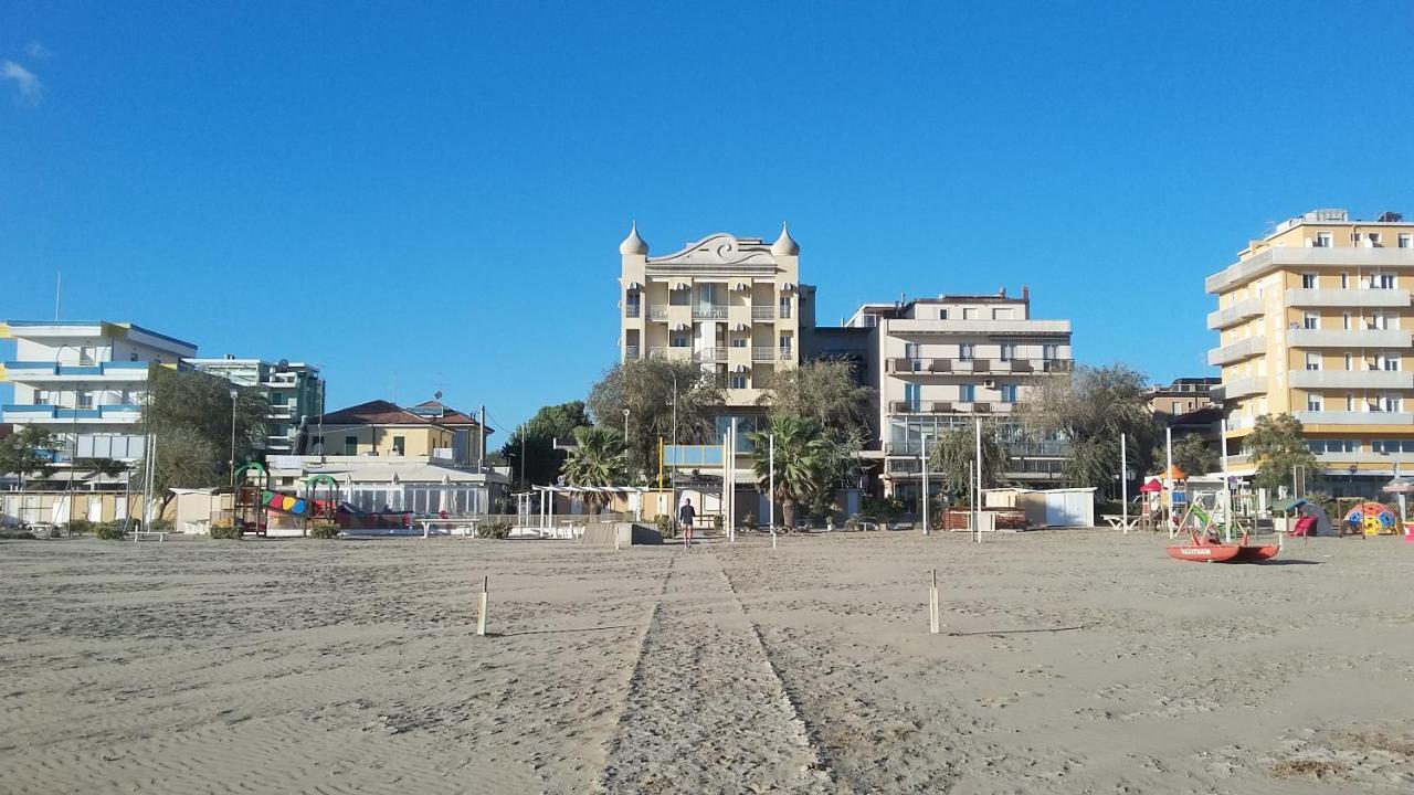 Ambienthotels Panoramic Rimini Extérieur photo